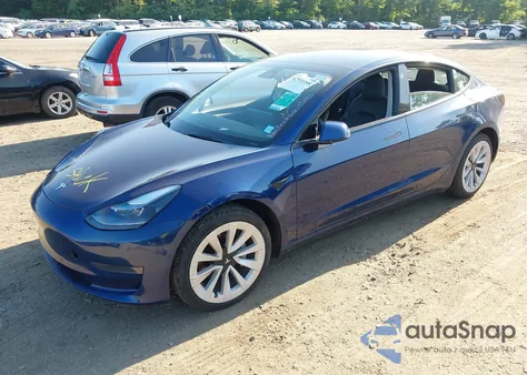 2022 Tesla Model 3 Rear-Wheel Drive из США, поврежденный, VIN 5YJ3E1EA9NF187835